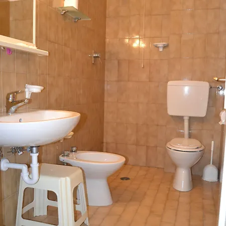 Hotel Mirage 2*